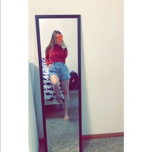 Meet your Posher, Rhiana